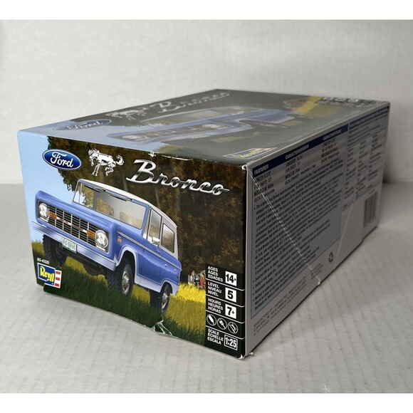 Revell Ford Bronco 1:25 Scale Plastic Model Kit Unbuilt Collector Car PARTS ONLY - Picture 2 of 13